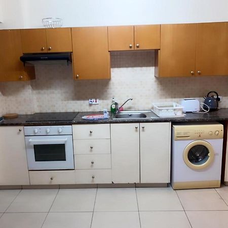 Larnaca Beach Apartment Exteriér fotografie